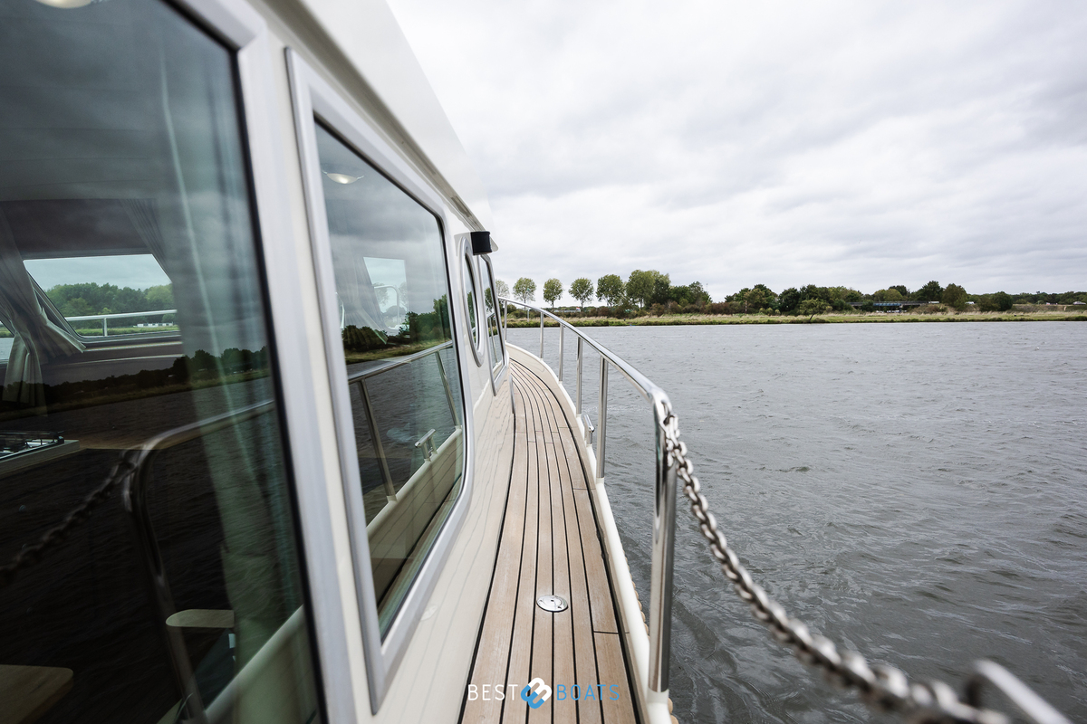 foto: 32 Linssen Grand Sturdy 34.9 AC