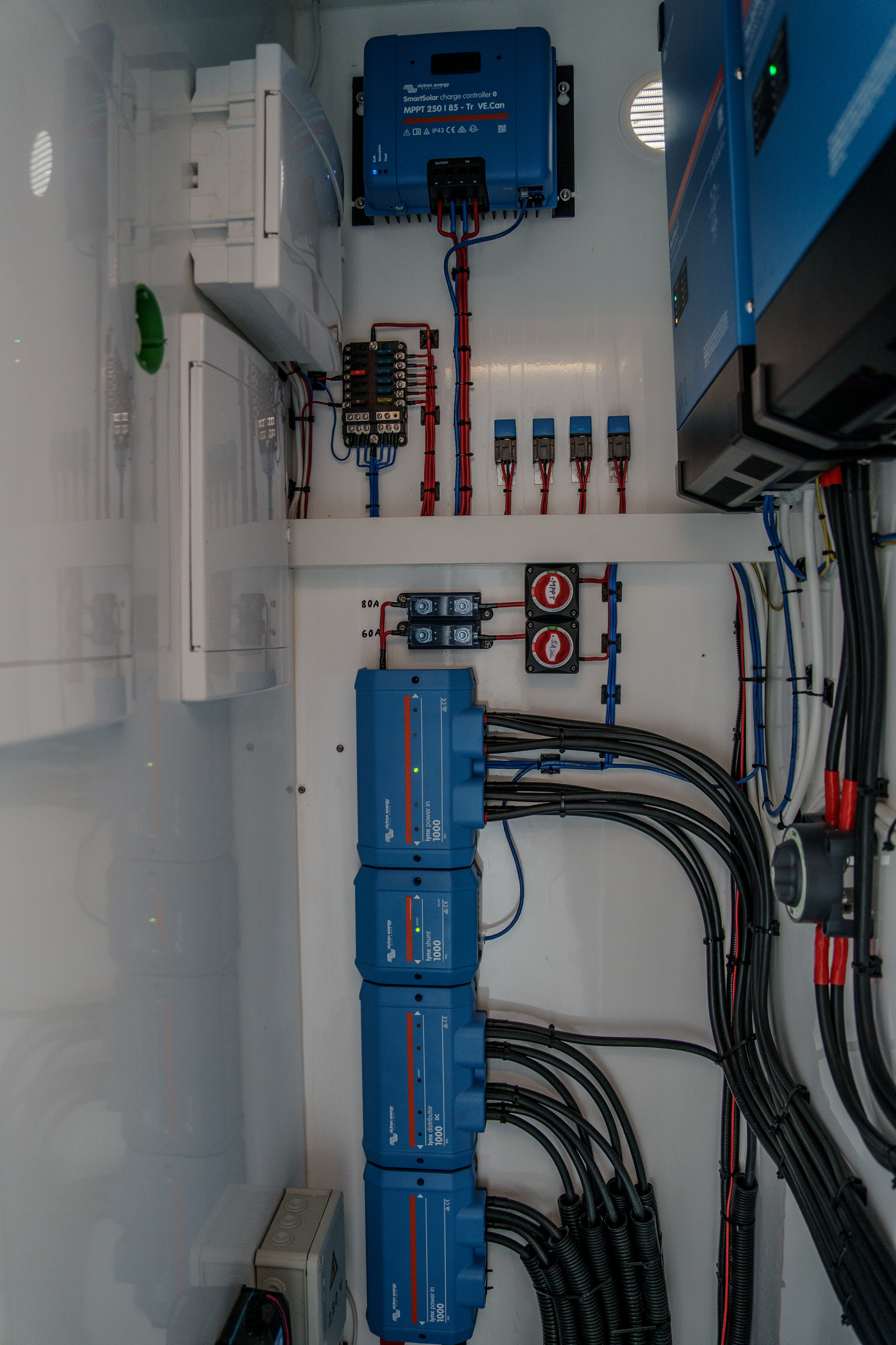 foto: 14 Nordic Season NS 43 EVO 37 CE-C Houseboat