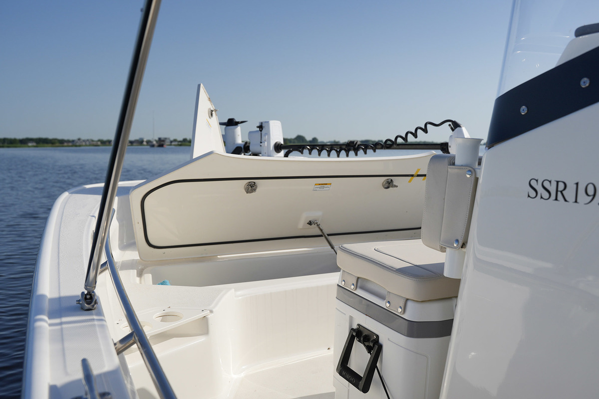 foto: 31 Boston Whaler 210 Montauk