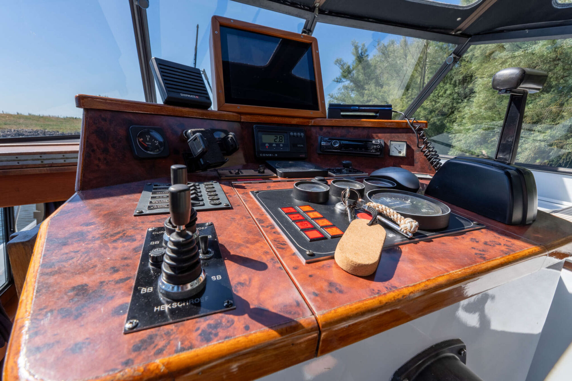 foto: 55 Explorer Explorer Classic 14.00 AK Cabrio