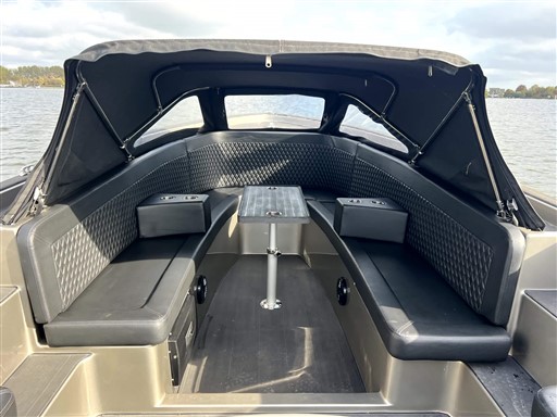 foto: 22 Seafury Hawker 725