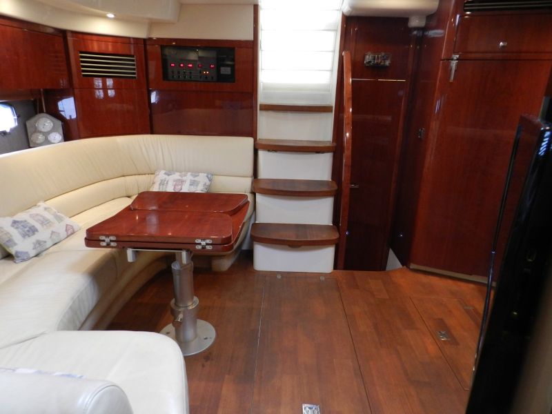 foto: 10 Fairline Targa 47 Gran Turismo