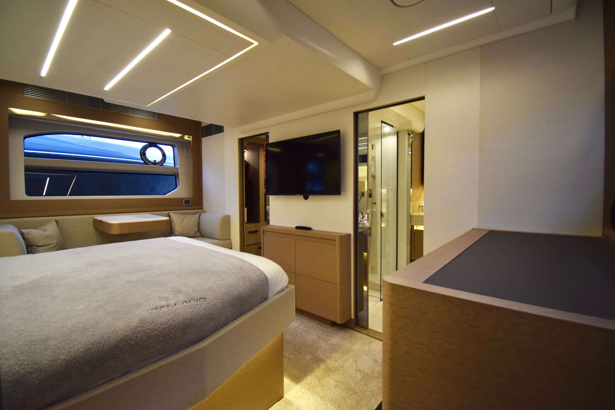 foto: 40 Prestige 590 Flybridge #49