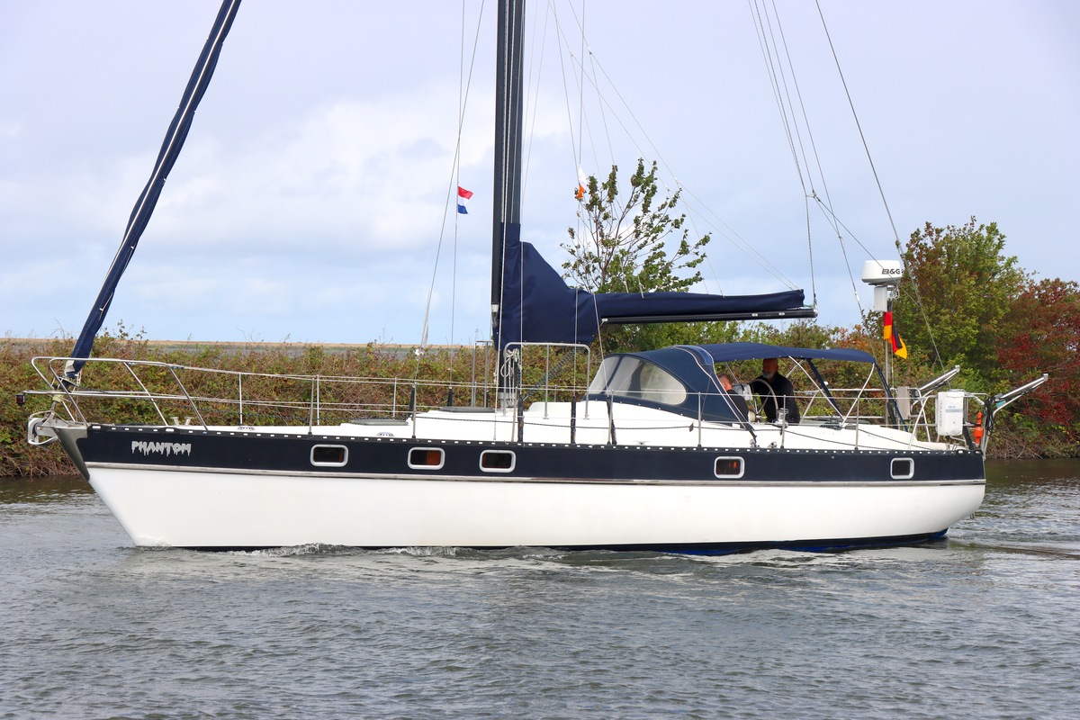 foto: 15 Phantom 38 