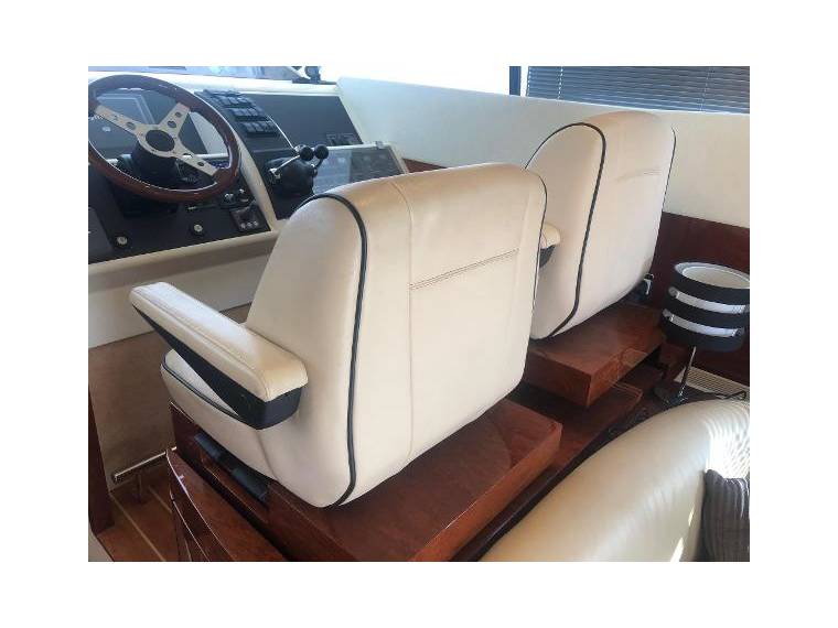 foto: 12 Fairline Phantom 50