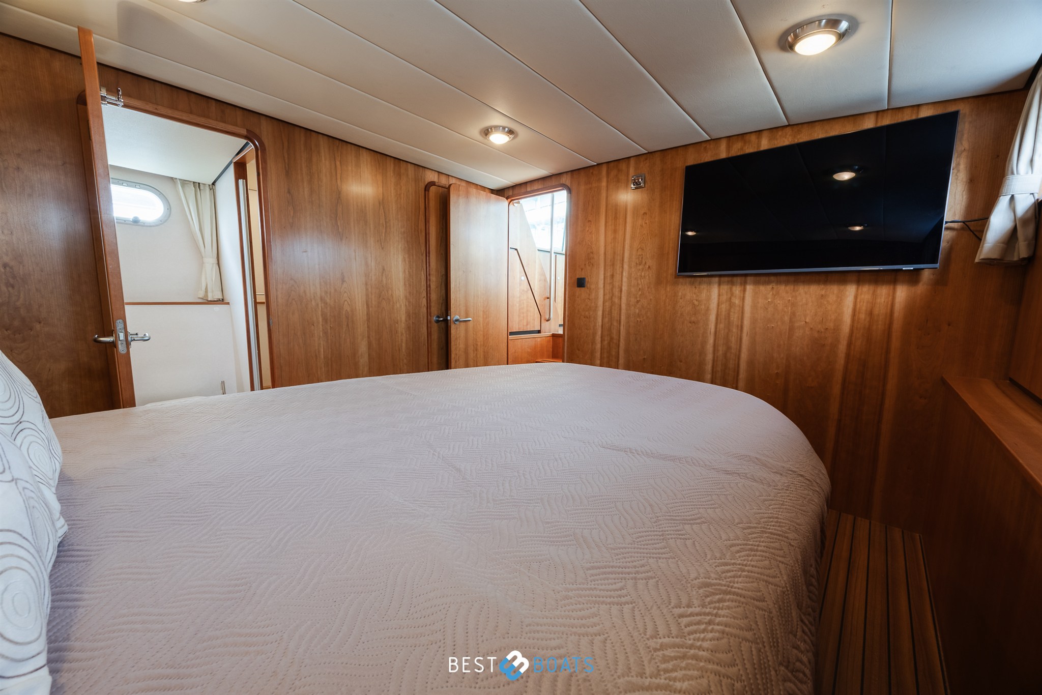 foto: 36 Linssen Grand Sturdy 43.9 AC