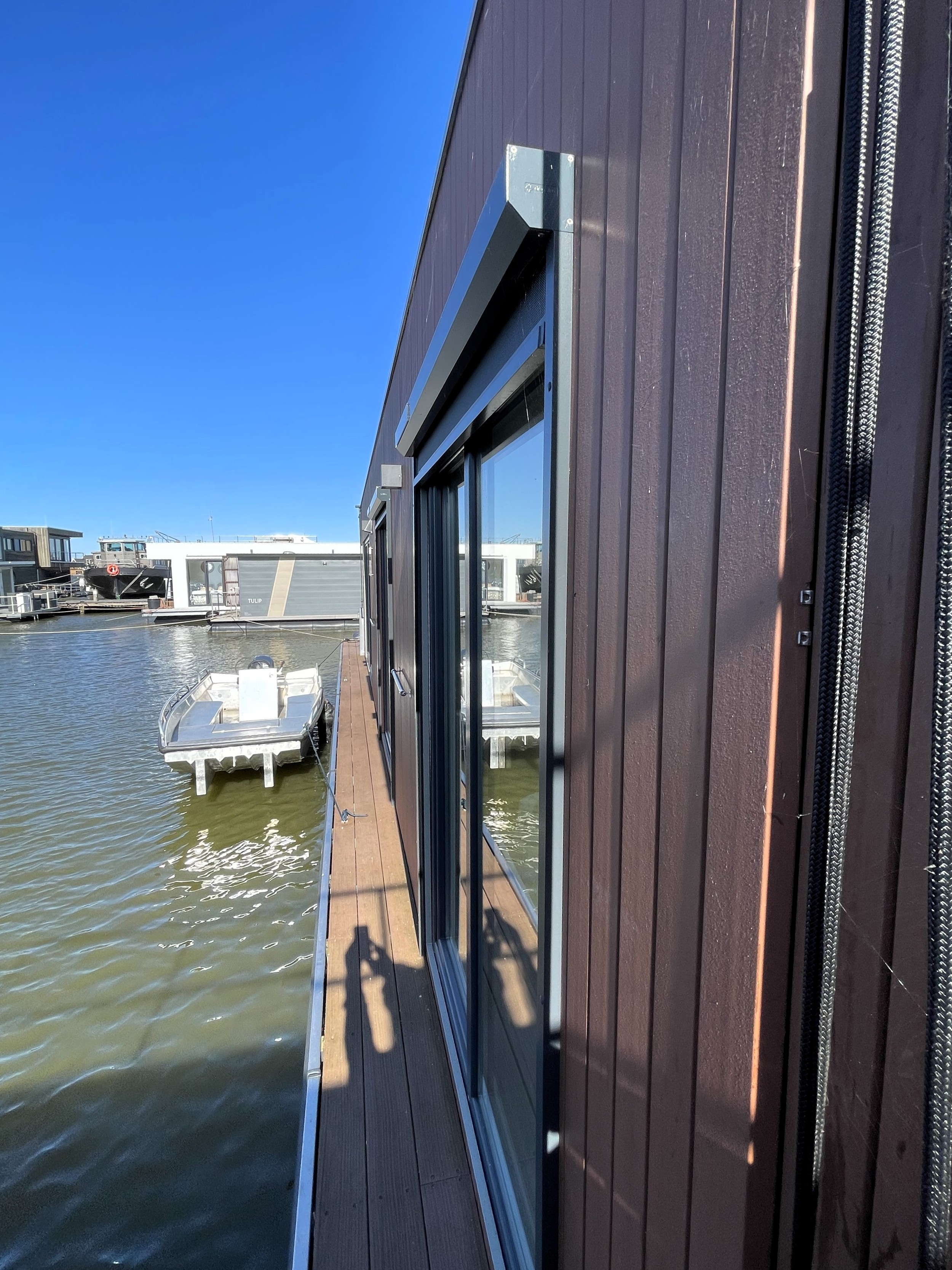 foto: 16 Surla 15 Houseboat Zelfvoorzienend