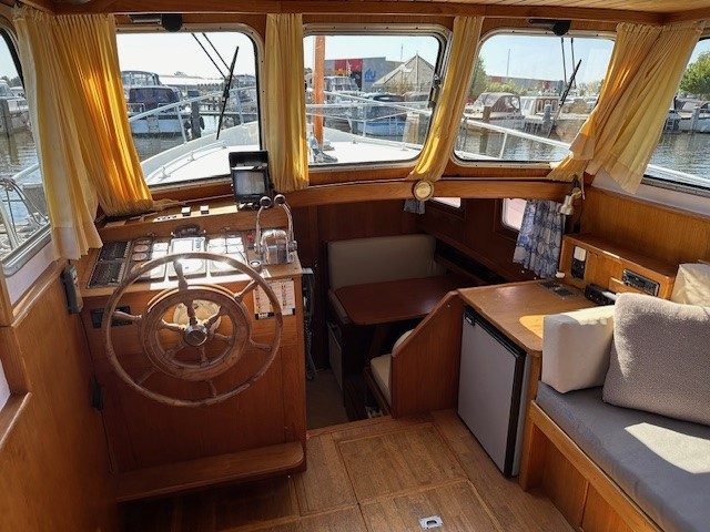 foto: 22 Ankertrawler 1100 S