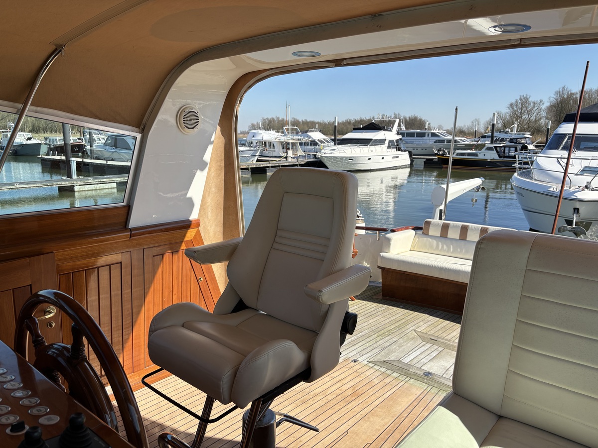 foto: 19 Super Van Craft 14.80 Cabrio