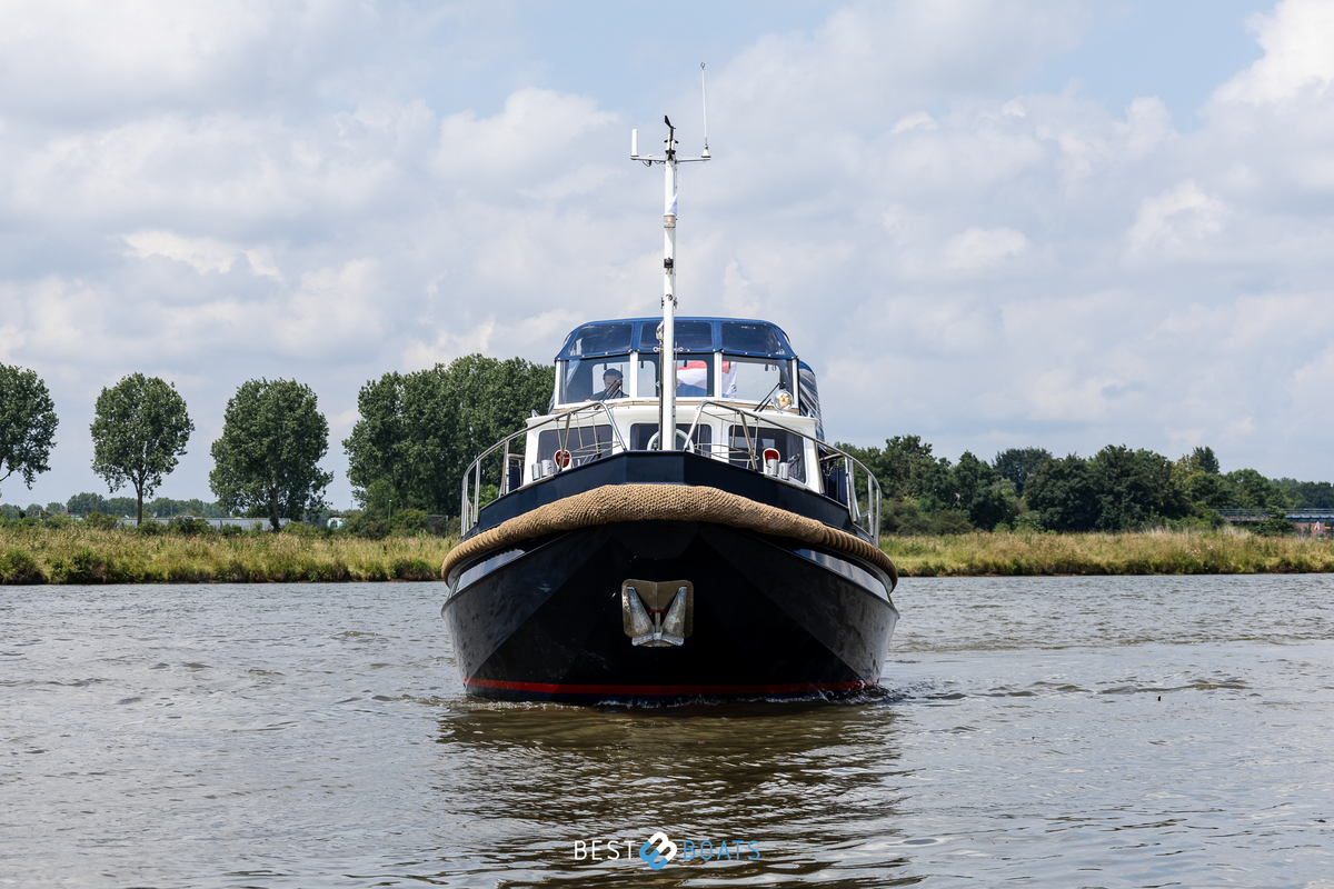 foto: 21 Linssen Classic Sturdy 400 AC Twin