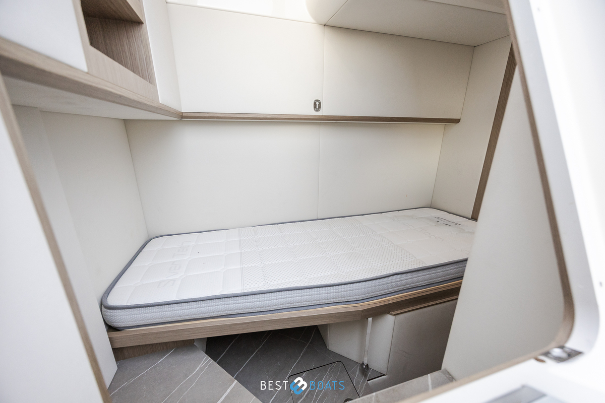 foto: 49 Absolute  Navetta 52