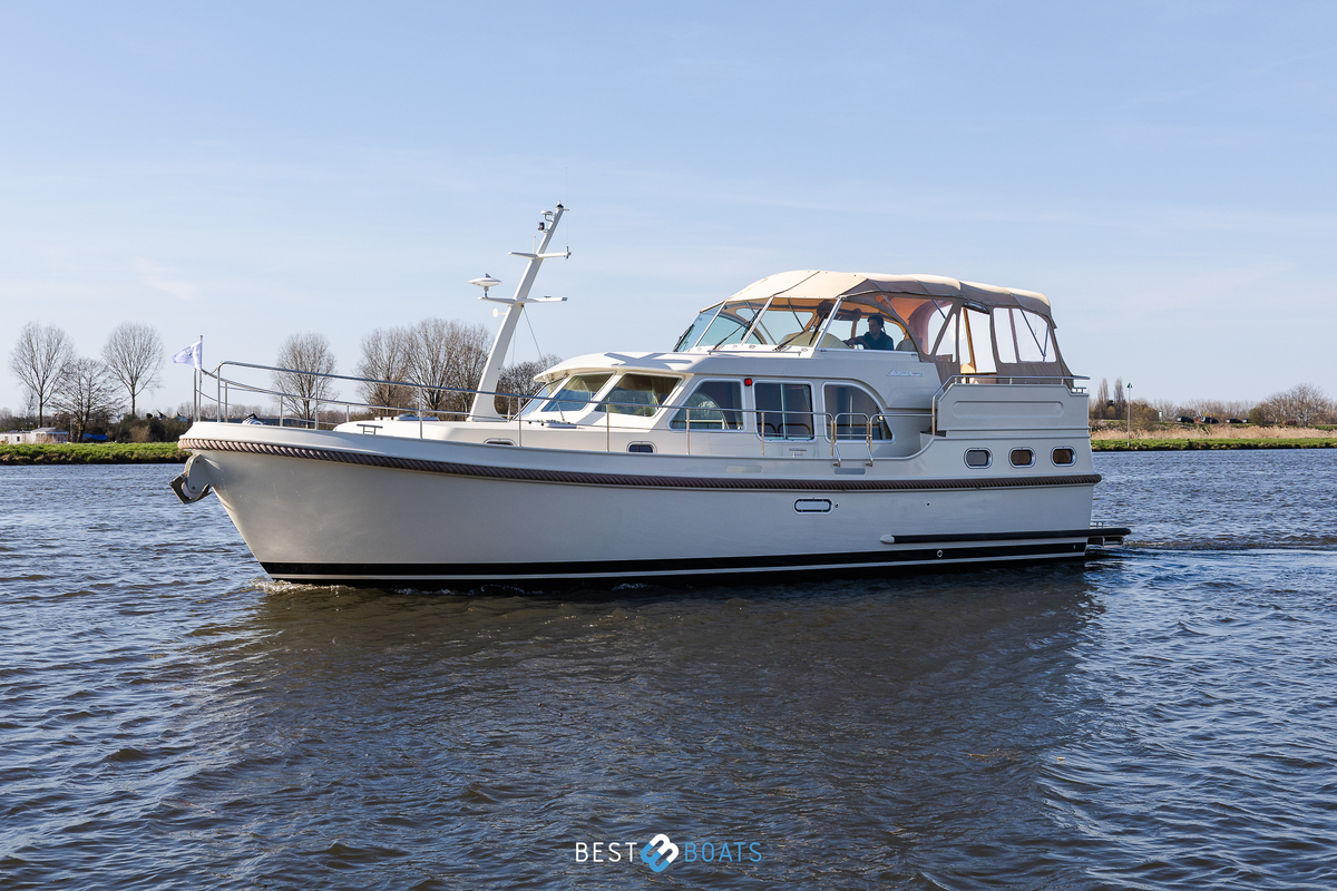 foto: 30 Linssen  Grand Sturdy 40.0 AC