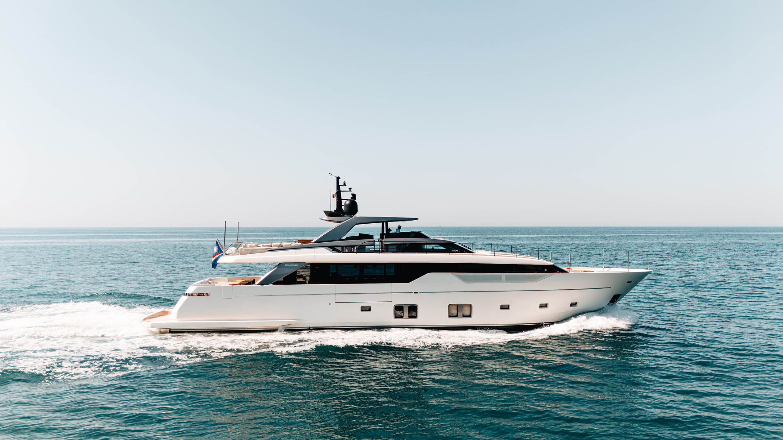 hoofdfoto: 1 Sanlorenzo SL106A