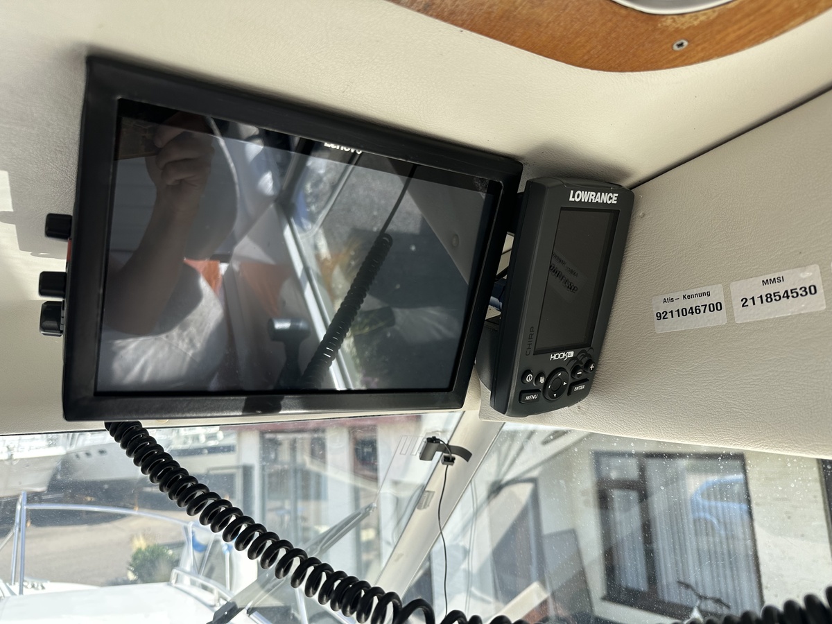 foto: 12 Marex 277 Consul 