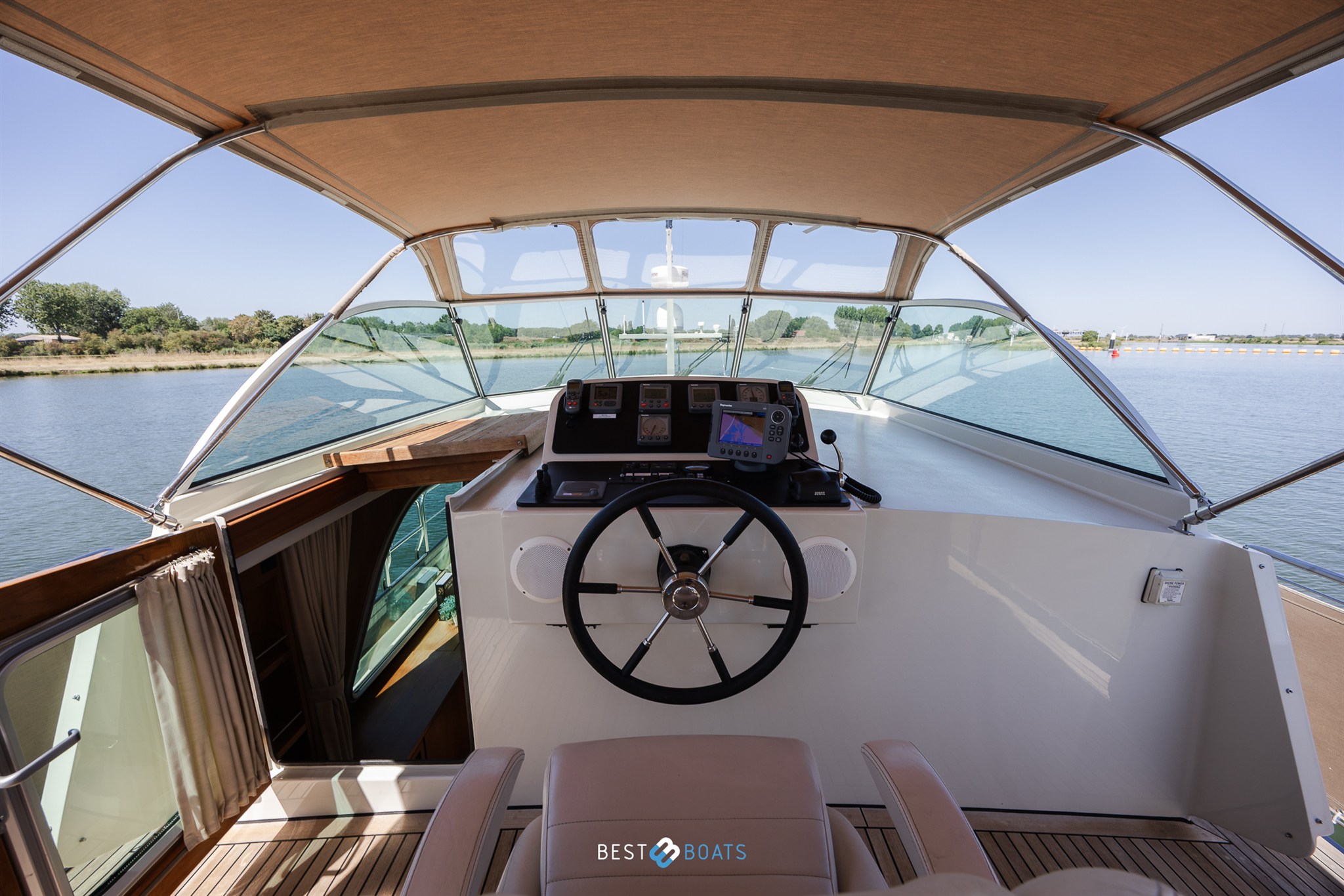 foto: 21 Linssen Grand Sturdy 45.9 AC