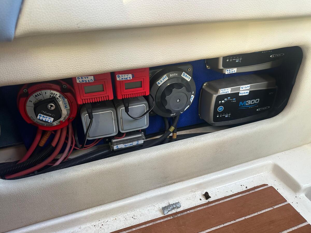 foto: 13 Sea Ray 268 Sundancer