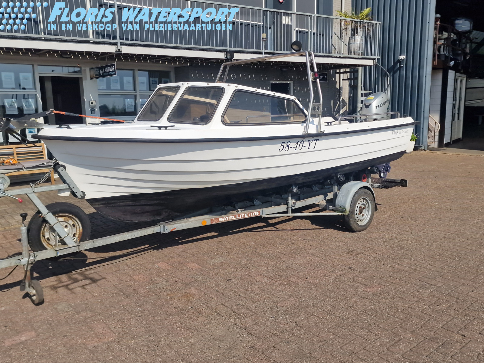 foto: 5 Rana 17 Deluxe 520