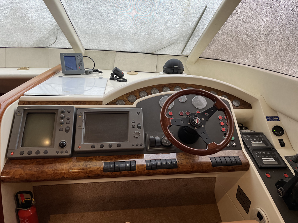 foto: 20 Fairline Squadron 55