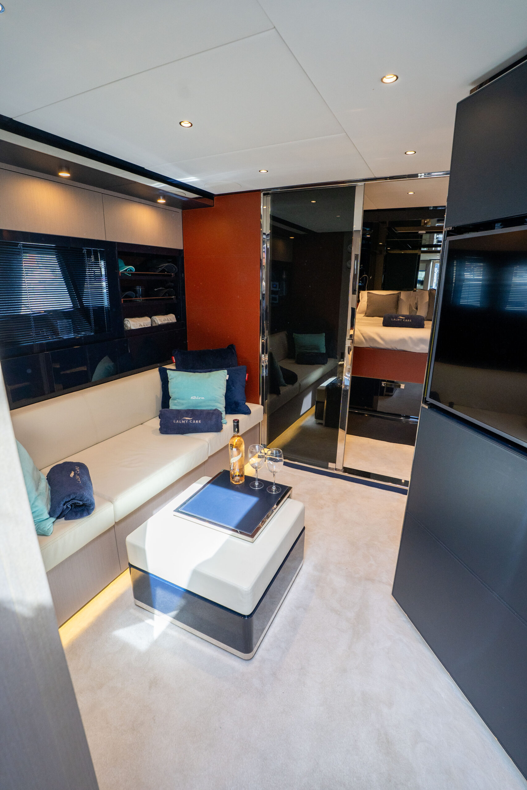 foto: 24 Riva 48 Dolceriva #03 ELEMENTS