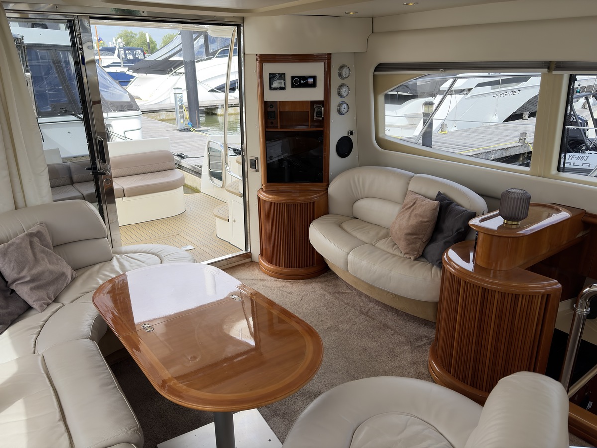 foto: 25 Azimut 46 Fly