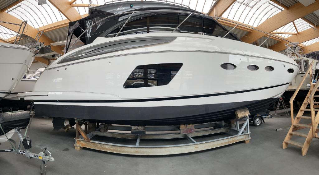 foto: 16 Princess V 48