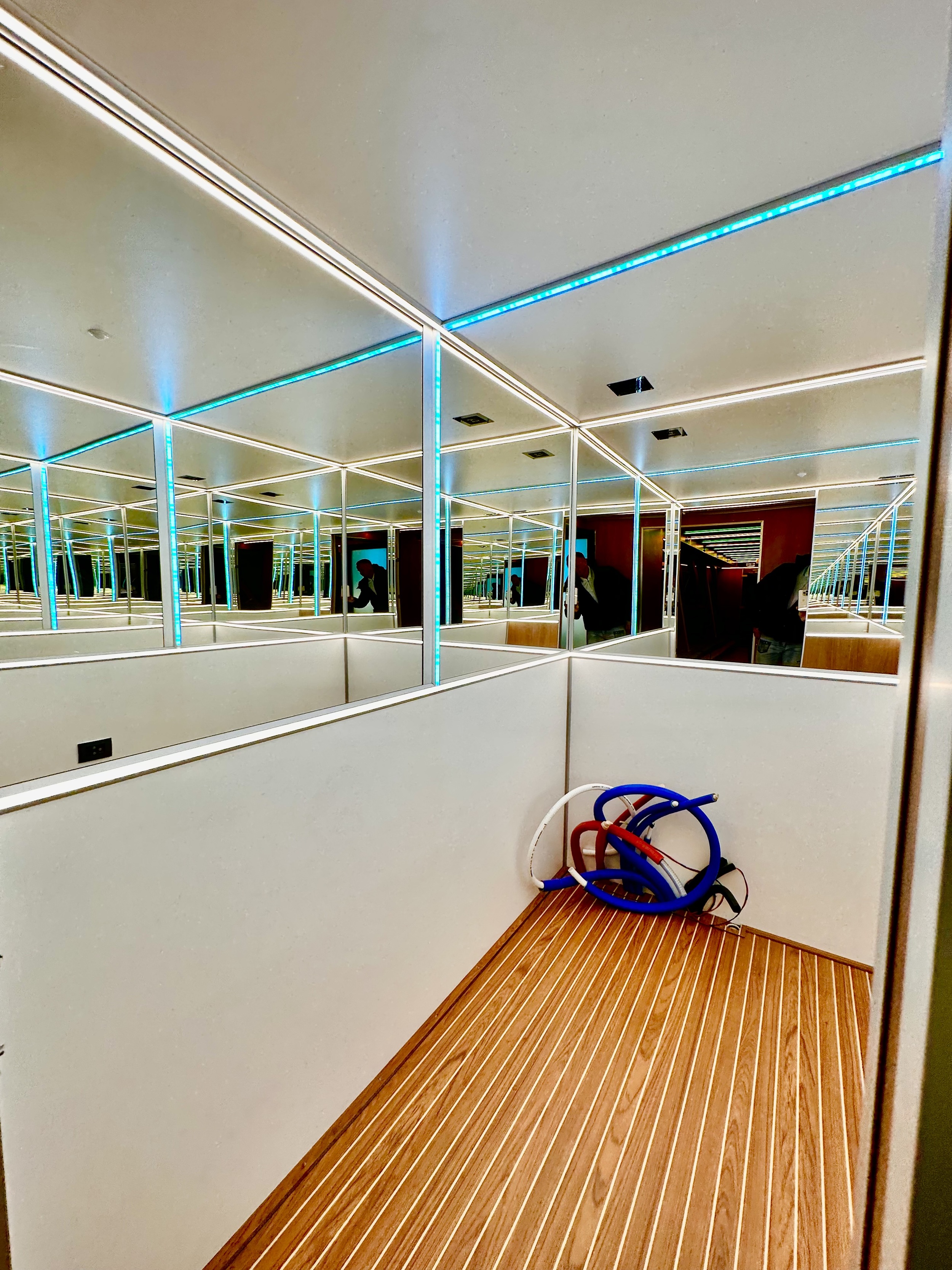 foto: 17 Holiday Boat Sundeck 57 Passenger Catamaran