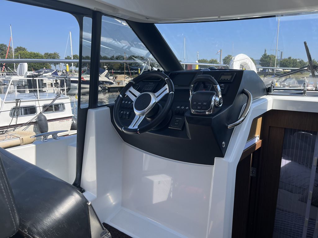 foto: 20 Jeanneau NC 9