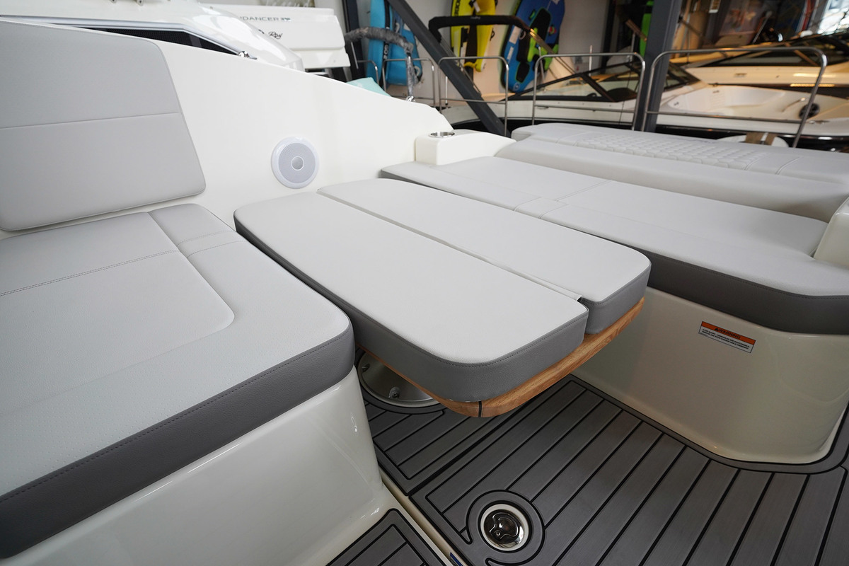foto: 29 Sea Ray 265