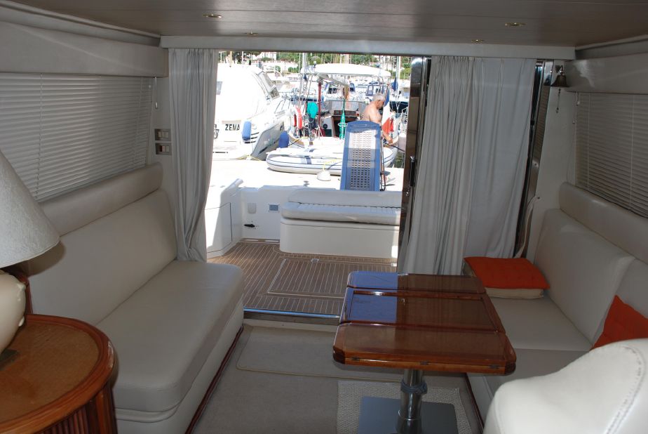 foto: 9 Azimut 40 Fly