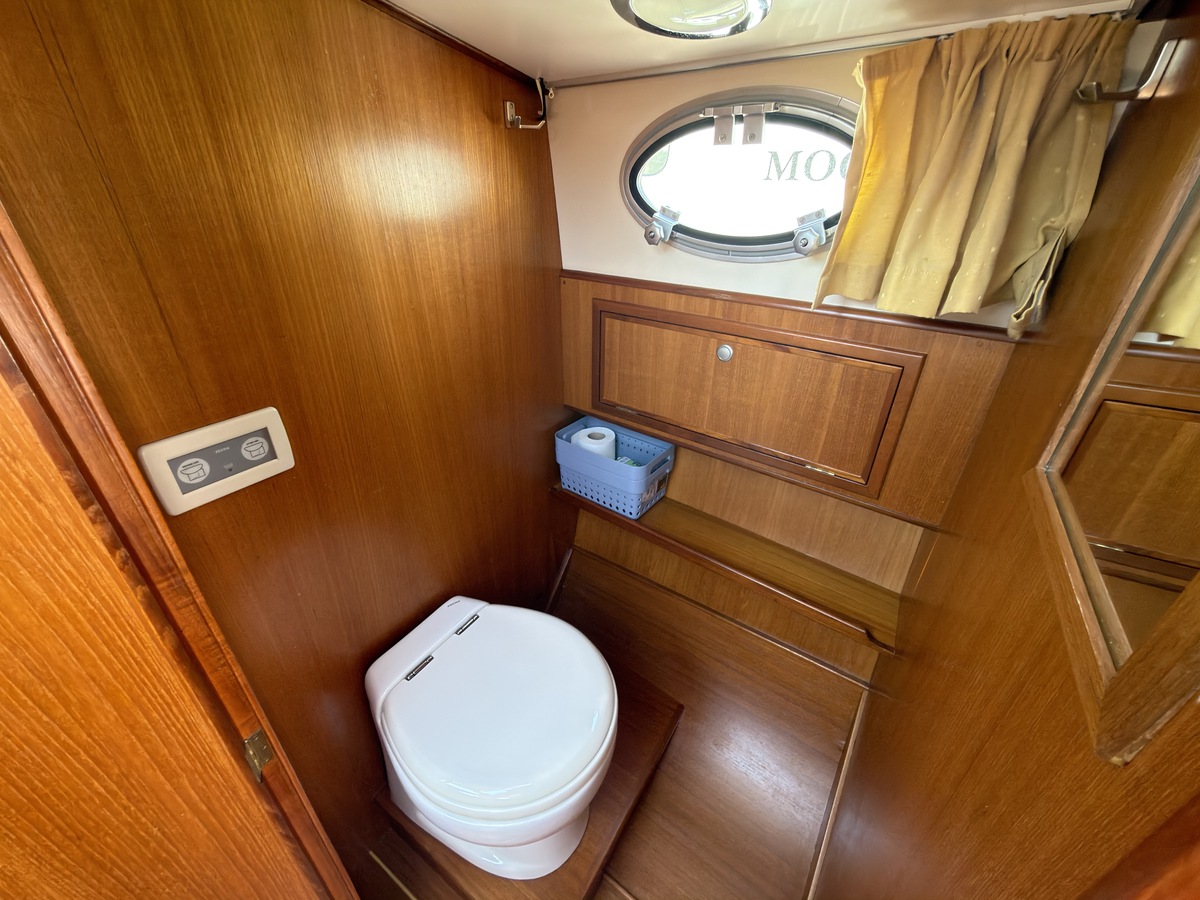 foto: 11 Maril  900 Classic 