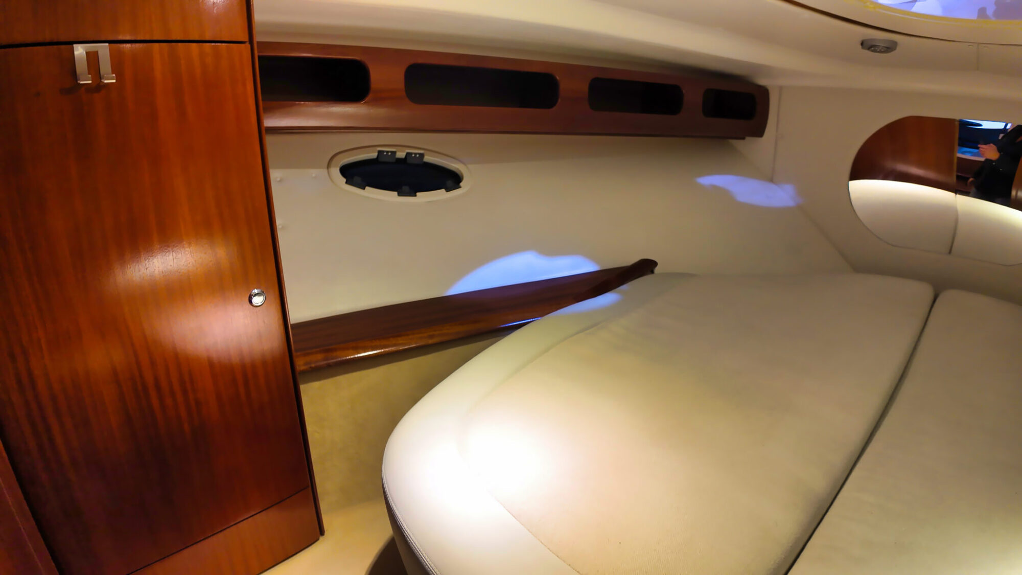 foto: 58 Bavaria Bavaria 37 HT Hardtop