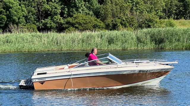 foto: 9 Formula Formula Thunderbird 20 GL