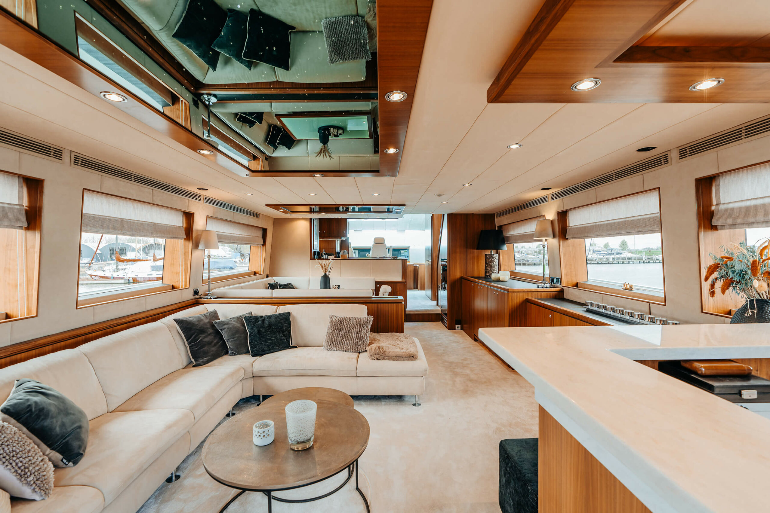 foto: 76 Horizon Elegance 85