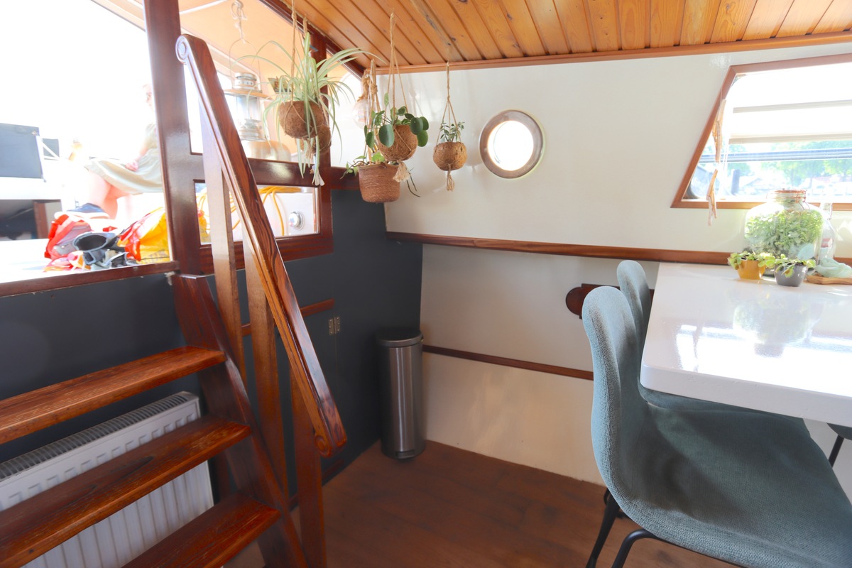 foto: 22 Tjalk Woonboot 