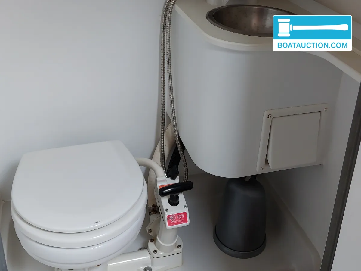 foto: 5 Crownline 250 CR