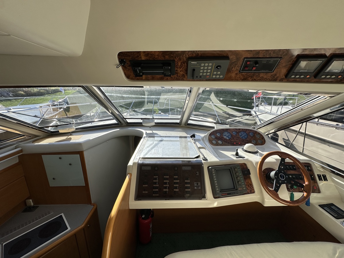 foto: 23 Princess 380