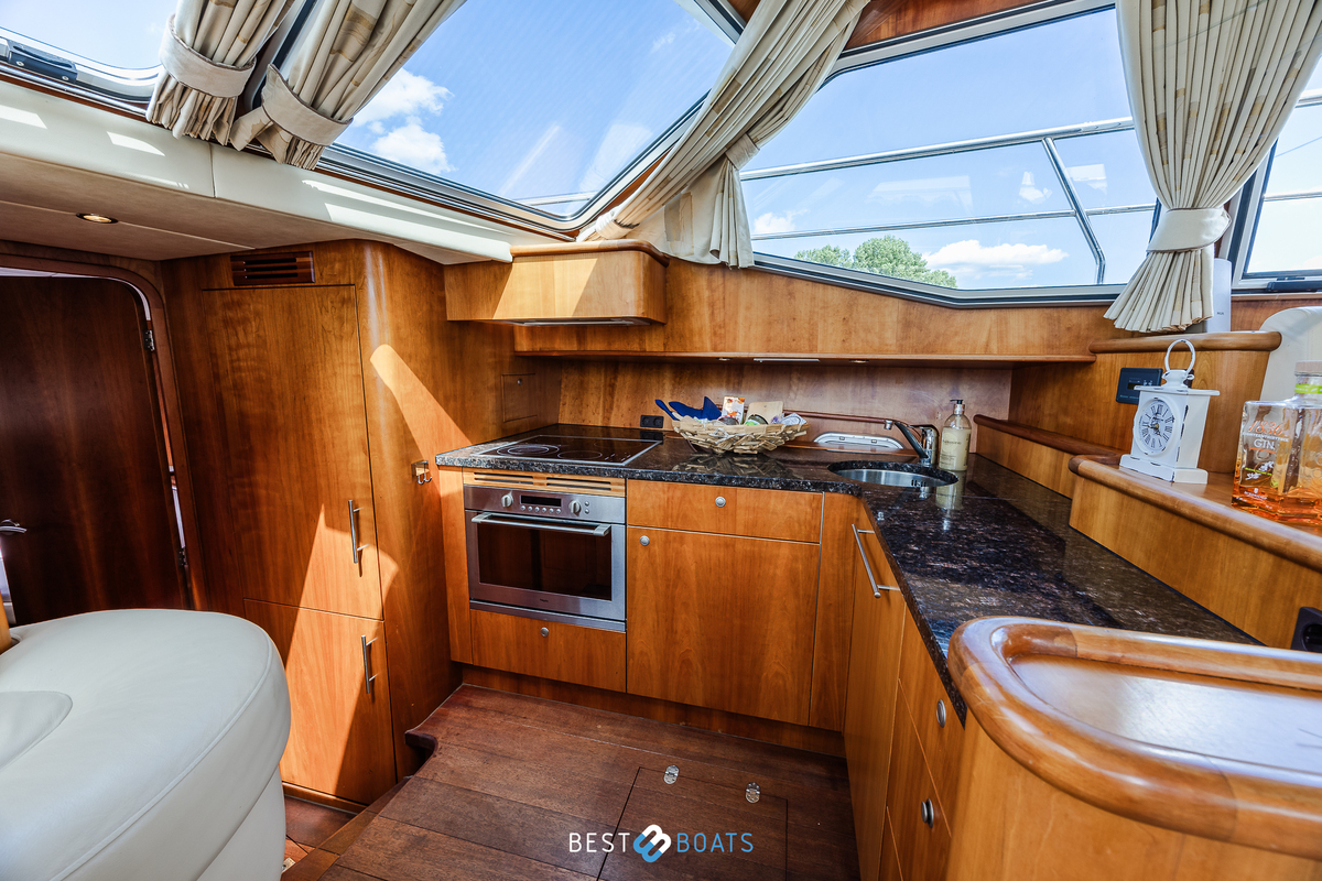 foto: 34 Van den Hoven Exclusive 1600