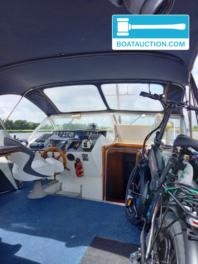 foto: 28 Chris Craft Catalina 35 DC