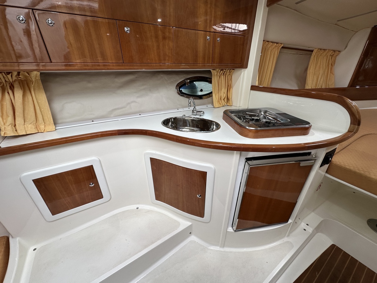 foto: 15 Airon Marine 300