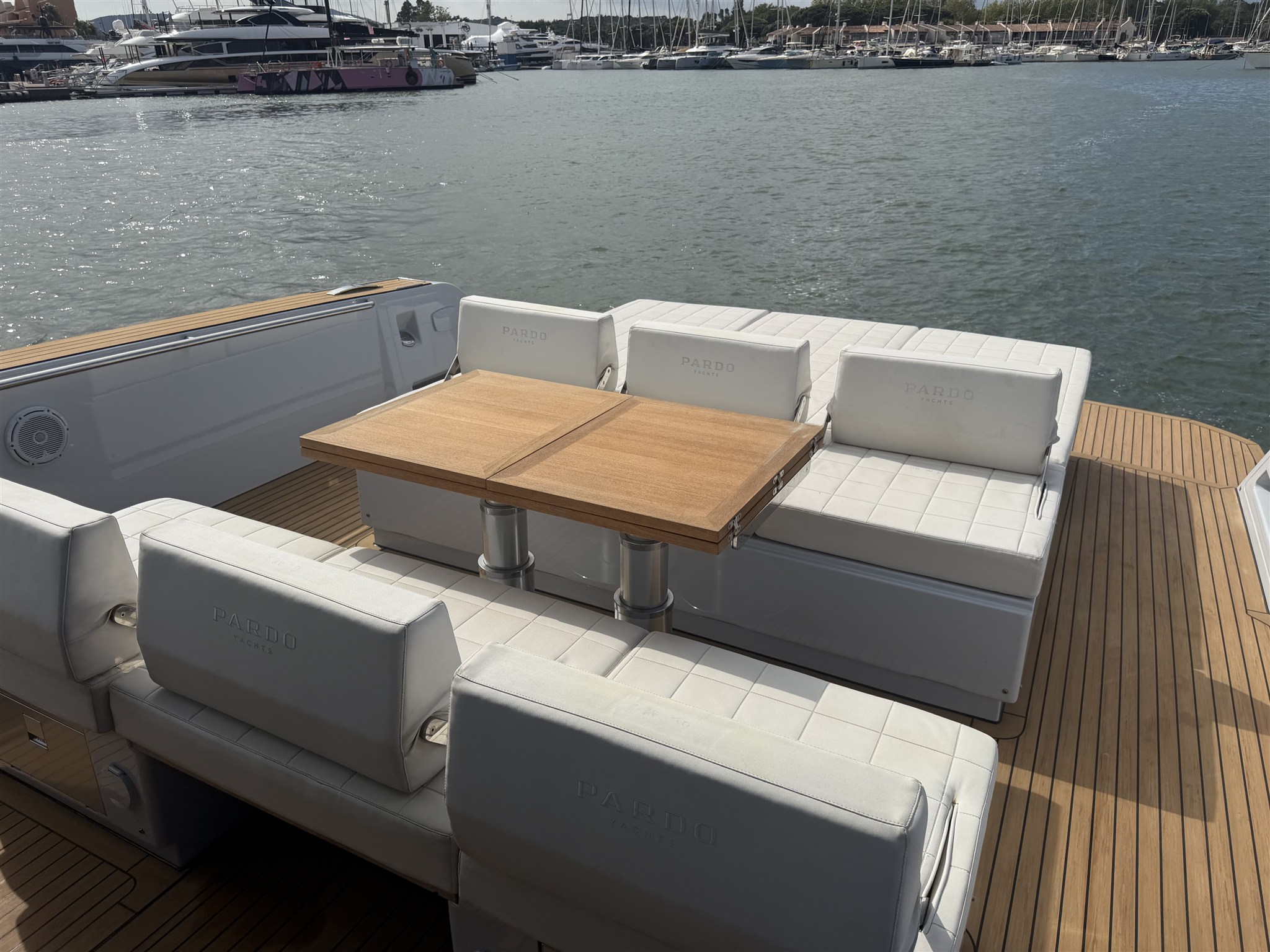foto: 25 Pardo Yachts 43
