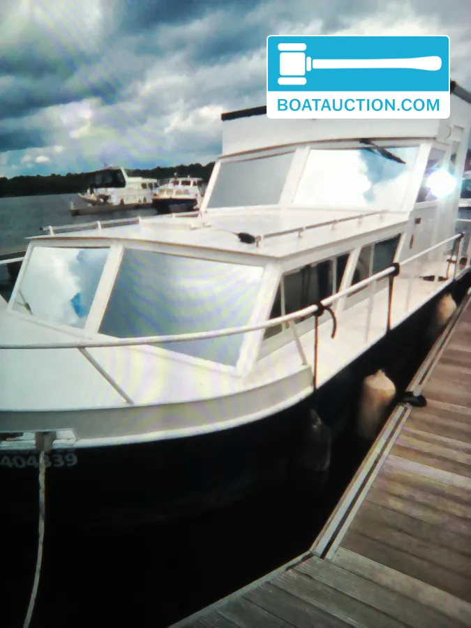 foto: 8 Motorboot 900