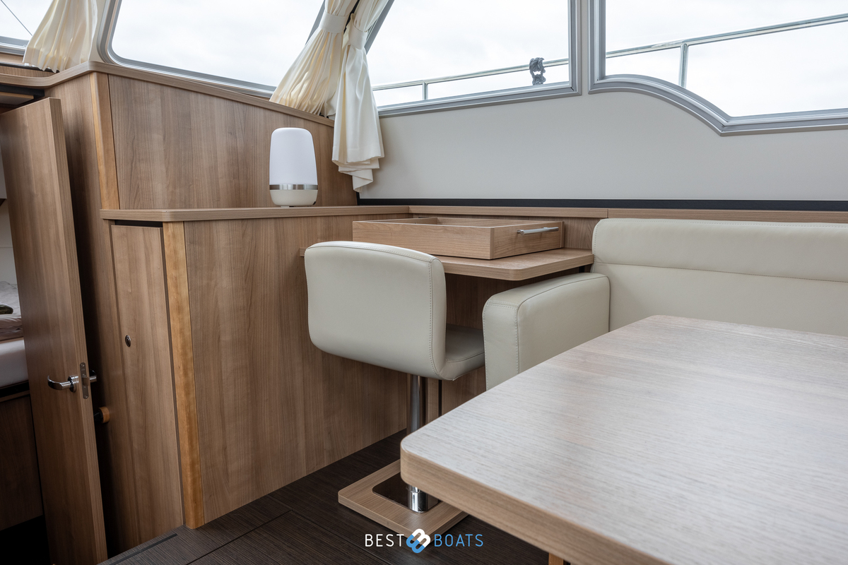 foto: 27 Linssen Grand Sturdy 35.0 AC INTERO