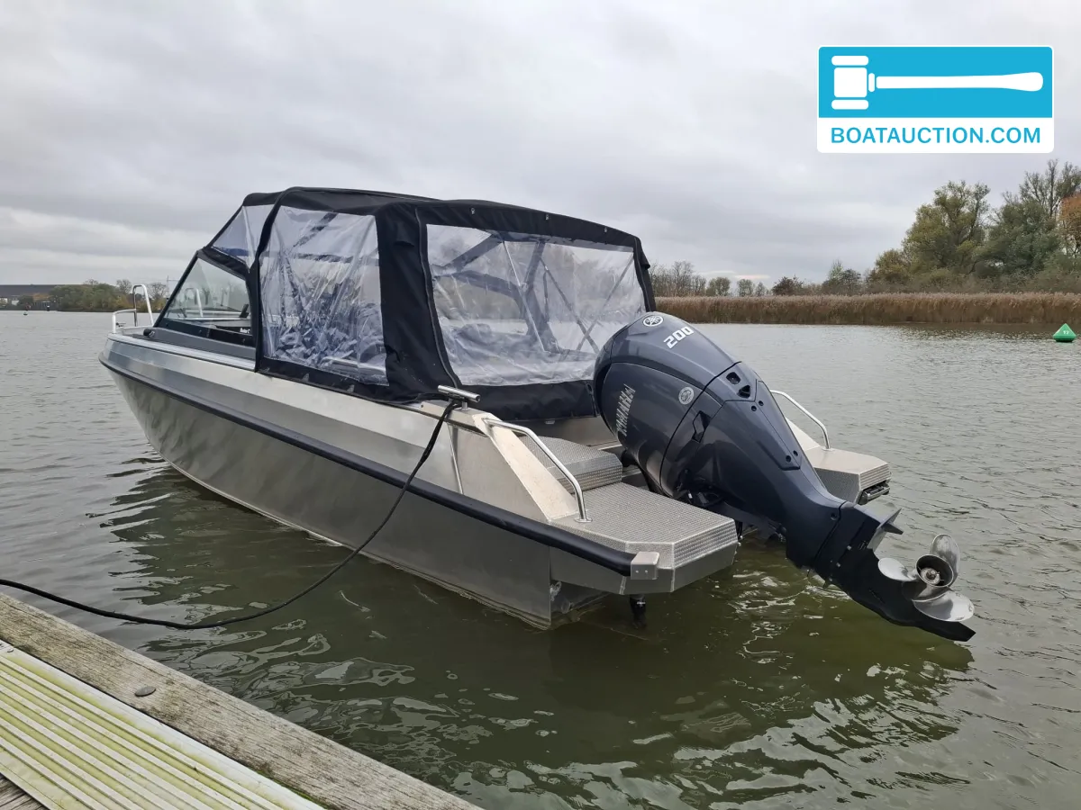 foto: 13 Buster Magnum