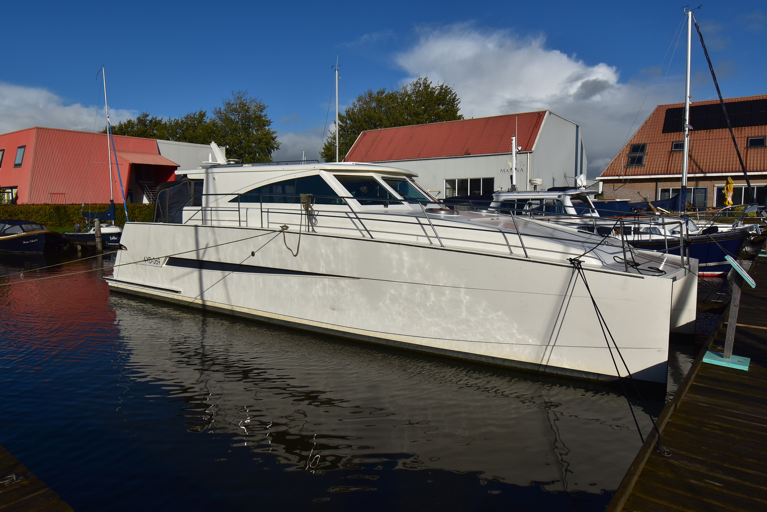 foto: 18 Motor Catamaran 12.5