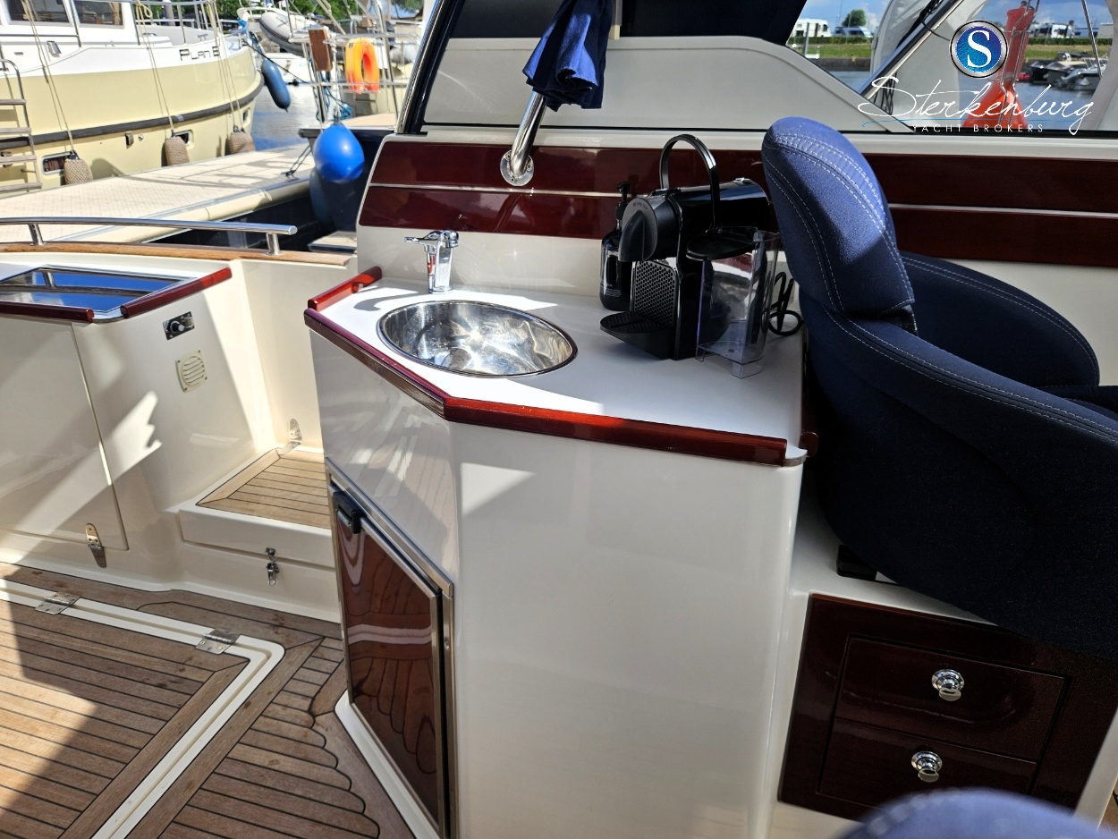 foto: 29 Aquador 33 HT