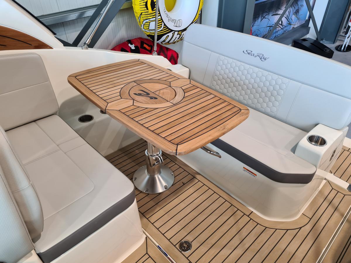 foto: 16 Sea Ray Sundancer 265