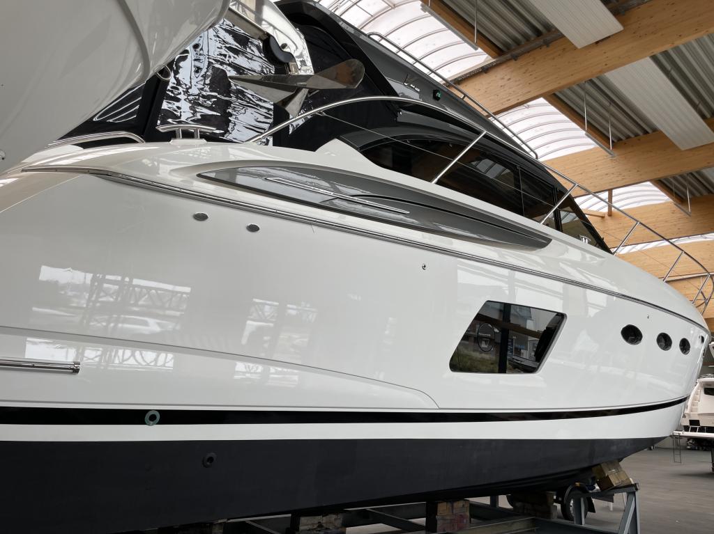 foto: 17 Princess V 48