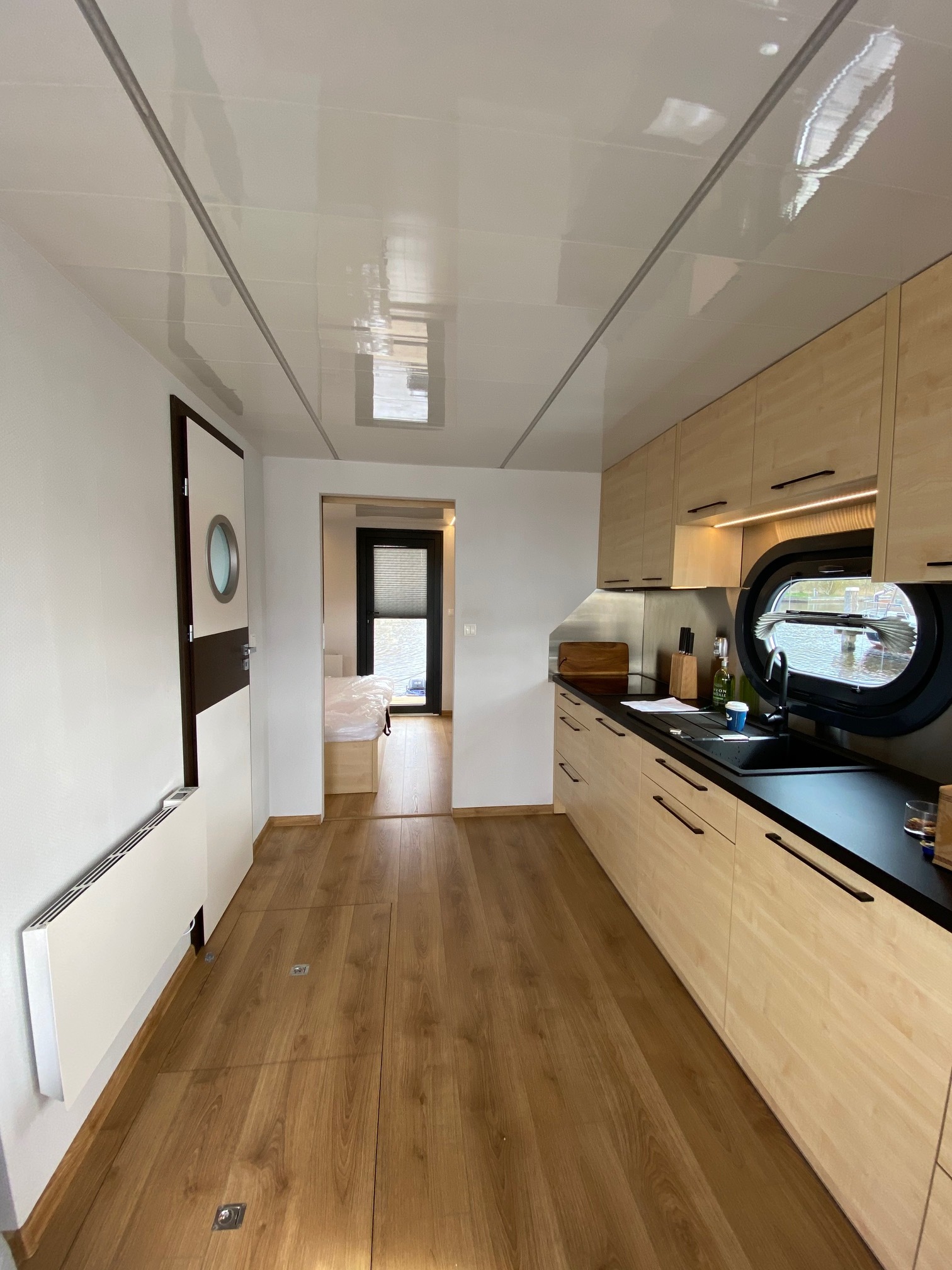 foto: 18 Campi 400 Per Direct Irnsum Ligplaats (Houseboat)