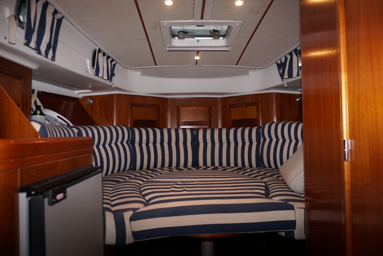 foto: 64 Beneteau Beneteau Ombrine 9.60