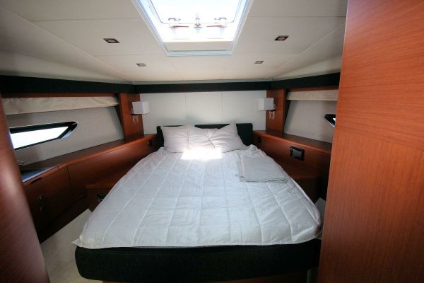 foto: 12 Prestige 590